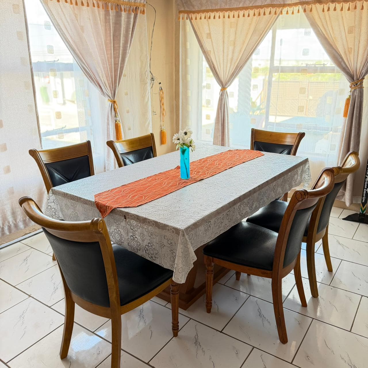 Godmill City Guesthouse